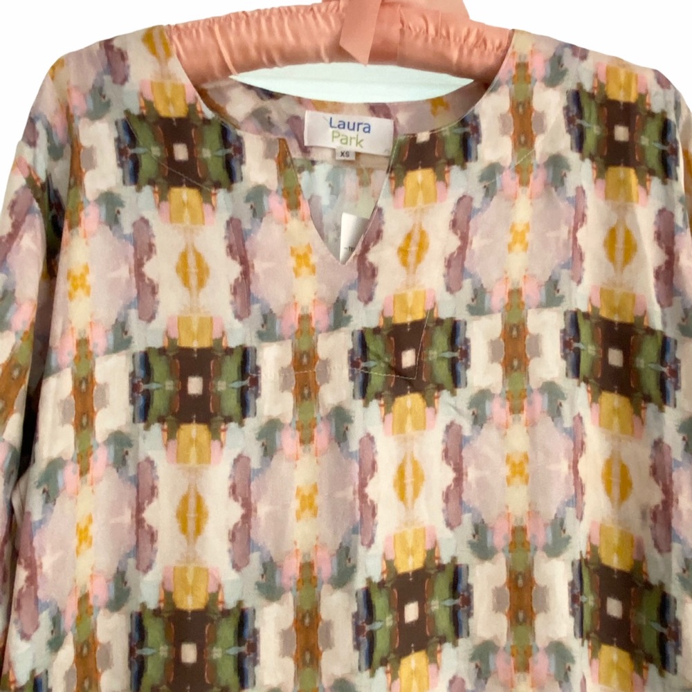 Multicolor Geometric Pattern Tunic Top - Picture 3 of 9